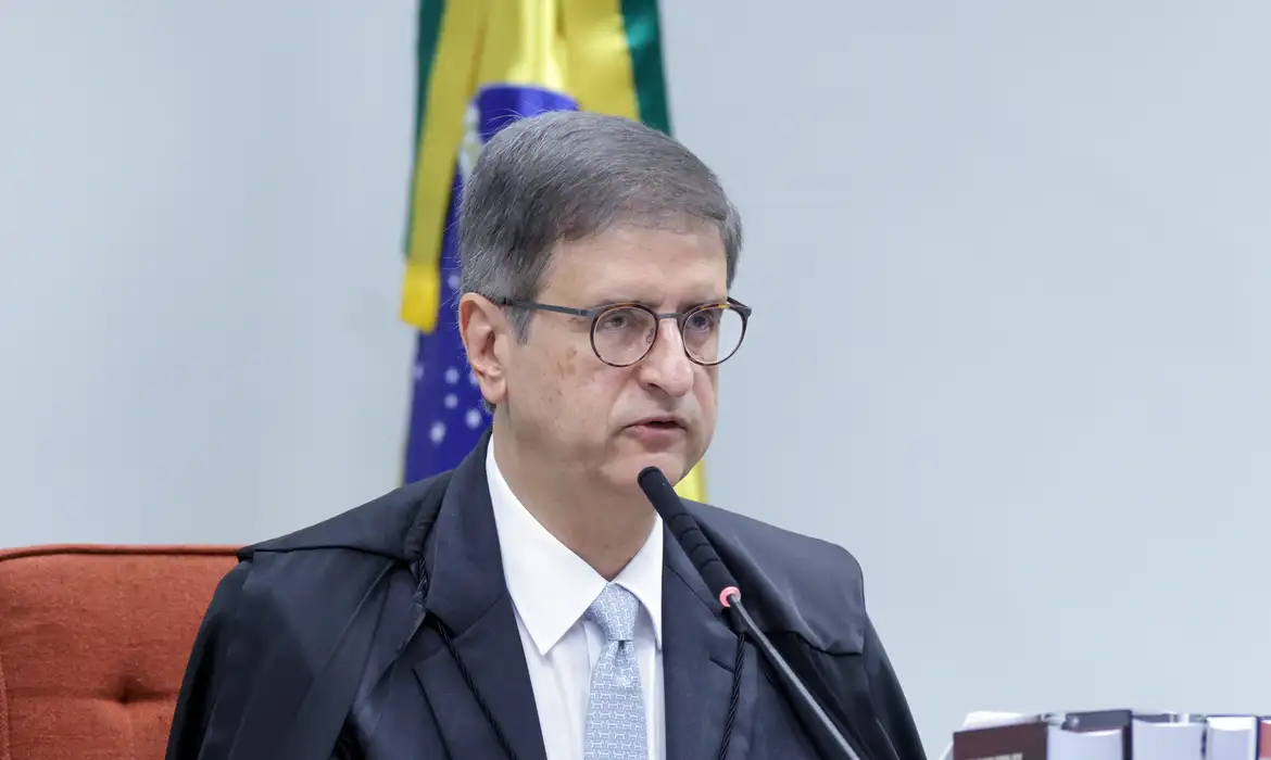 PGR apresenta parecer contrário à prisão domiciliar para Bolsonaro