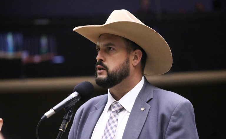 Comissão aprova instalação de painéis com avaliação de concessionárias em pedágios