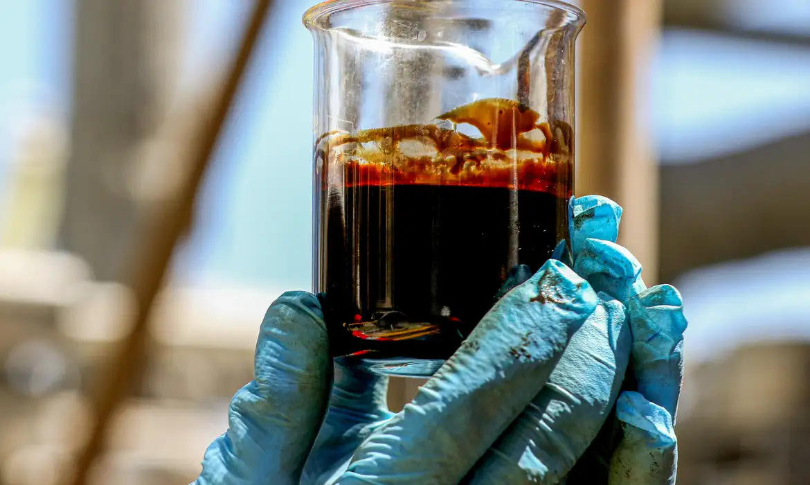 Justiça libera cobrança de imposto sobre exportação de petróleo